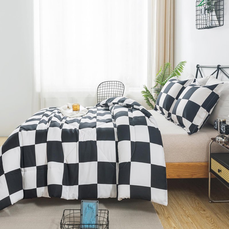 Caressma Comforter Set Black White Plaid King Size (104x90 Inch), 3 Pieces Checkered Grid Comforter Bedding Set, Buffalo Plaid Fluffy Home Decor for All Seasons