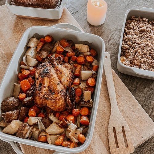 Mora 9x13in Deep Porcelain Baking Dish - Versatile Oven to Table & Freezer Safe Design