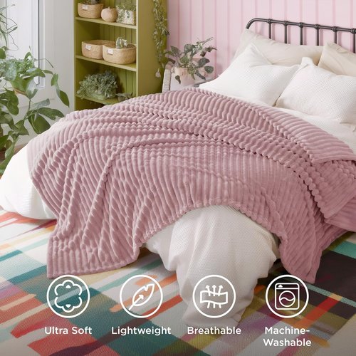 Bedsure GentleSoft Pink California King Blanket - Cozy Soft Fleece Throw, Perfect Gift for Women, 102x96 Inches
