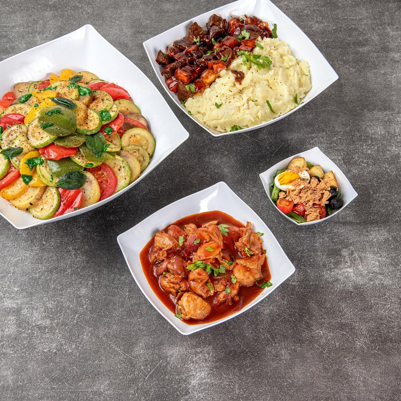 Restaurantware Moderna 32 Ounce Fancy Plastic Bowls 10 Square Disposable Salad Bowls - Durable Heavy-duty White Plastic Bowls For Warm And Cold Foods