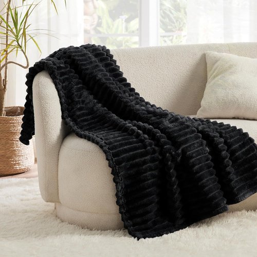 Bedsure GentleSoft Black Fleece Blanket - Cozy 50x70 Inch Throw for Couch & Women’s Comfort