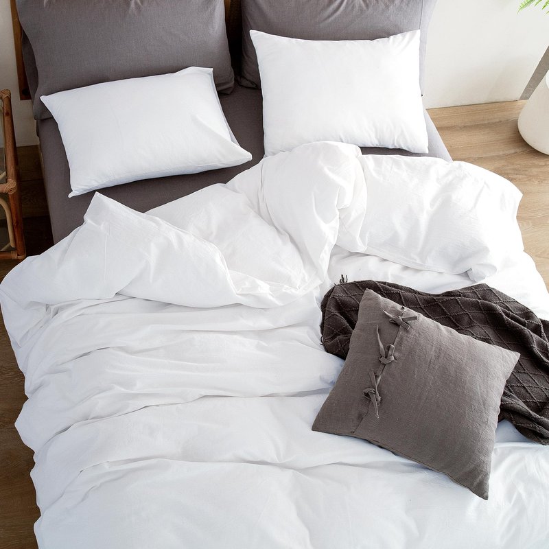 ATsense Duvet Cover King Size, 100% Washed Cotton Linen Feel Super Soft Comfortable, 3-Piece White Duvet Cover Bedding Set, Long-Lasting and Easy Care, Simple Style Farmhouse Comforter Cover