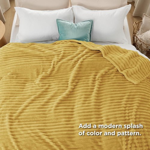 Bedsure GentleSoft Full Blanket - Cozy Yellow Fleece Throw for Couch, Perfect Gift for Women | 84x90 Inches