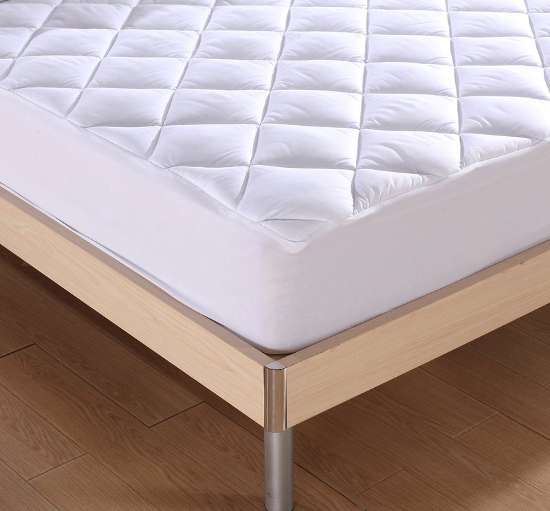 Premium Plus RV Camper Mattress Pad, Breathable, Quilted Mattress Topper, Deep Pocket, Stretch to Fit, Microfiber, Extra Plush, Compressed 15 oz Fill per sq yd, RV King 72 by 80 inch 18 inch Depth
