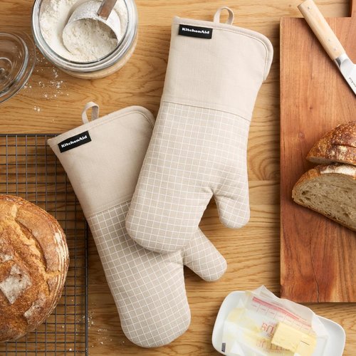 KitchenAid Gourmet Series Oven Mitts - Heat Resistant Up to 600°F | Soft Silicone Grip, Milkshake Tan, 2-Pack Set