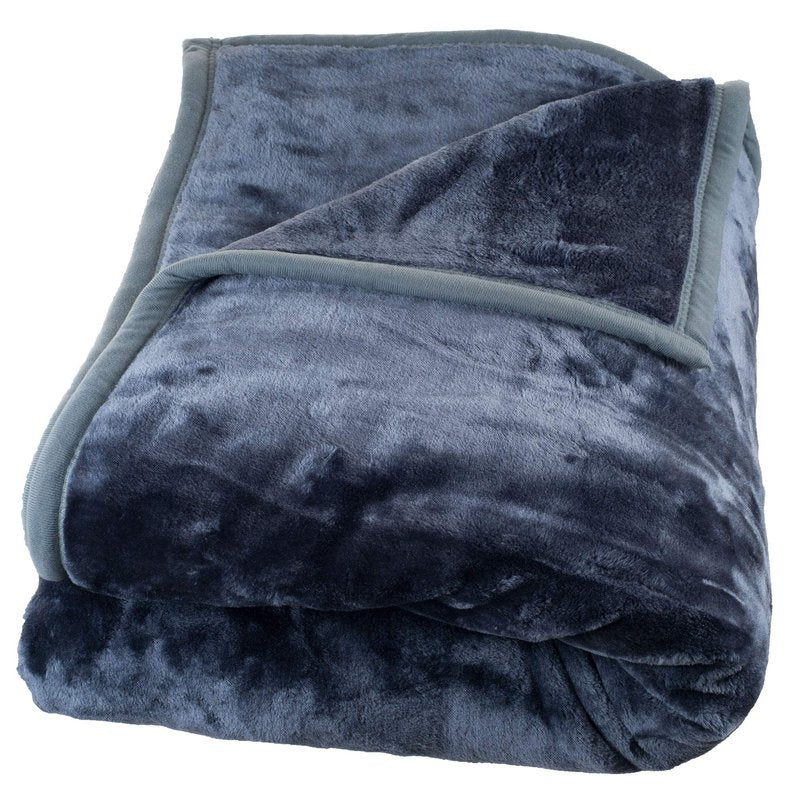 Bedford Home Faux Fur Throw Blanket – Oversized 91x81 Machine-Washable Bedding – Mink-Style 7.8lbs Heavy Blanket for Bed or Sofa (Gray)