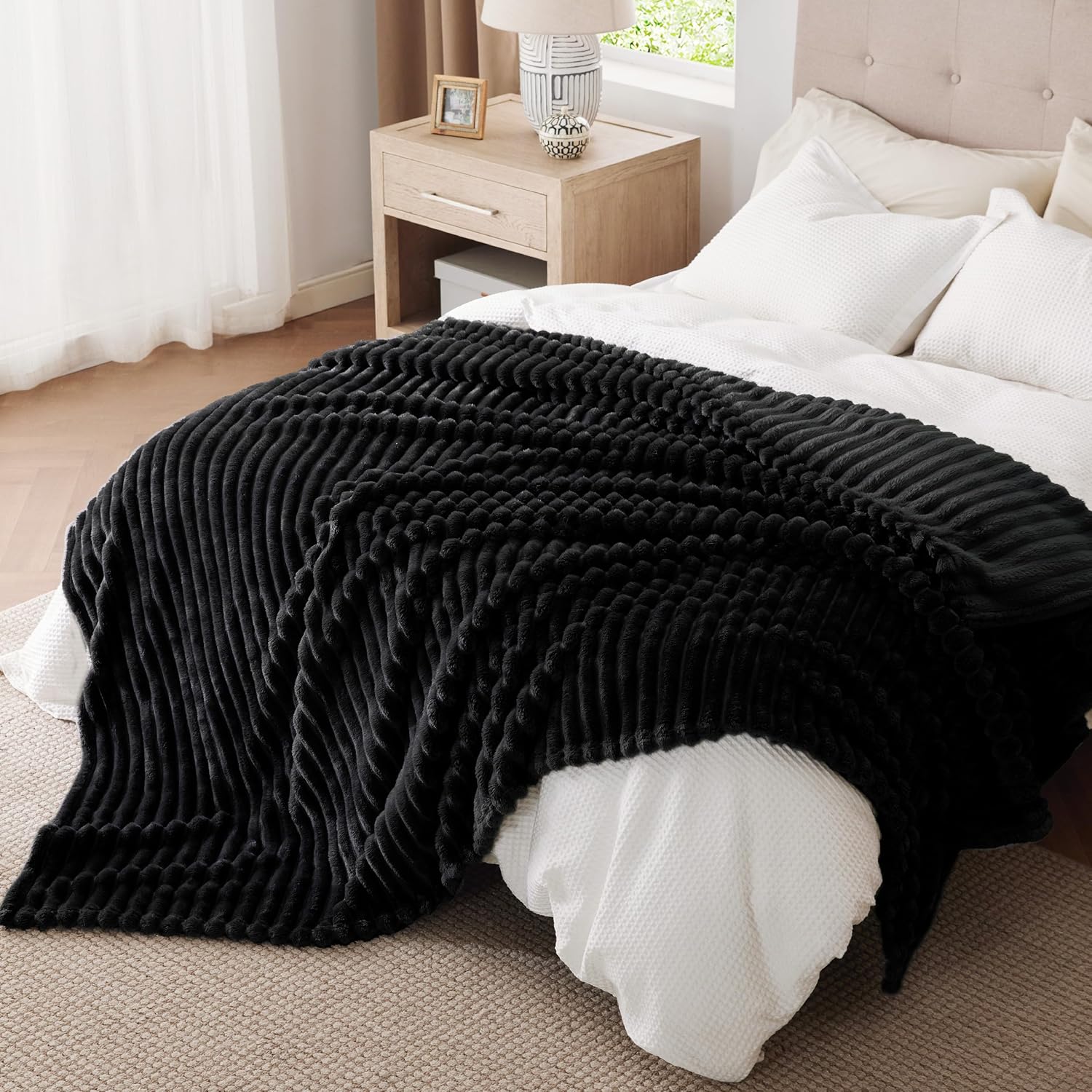 Bedsure GentleSoft Black Blanket - Cozy Full Size Fleece Throw for Women | 84x90 Inches