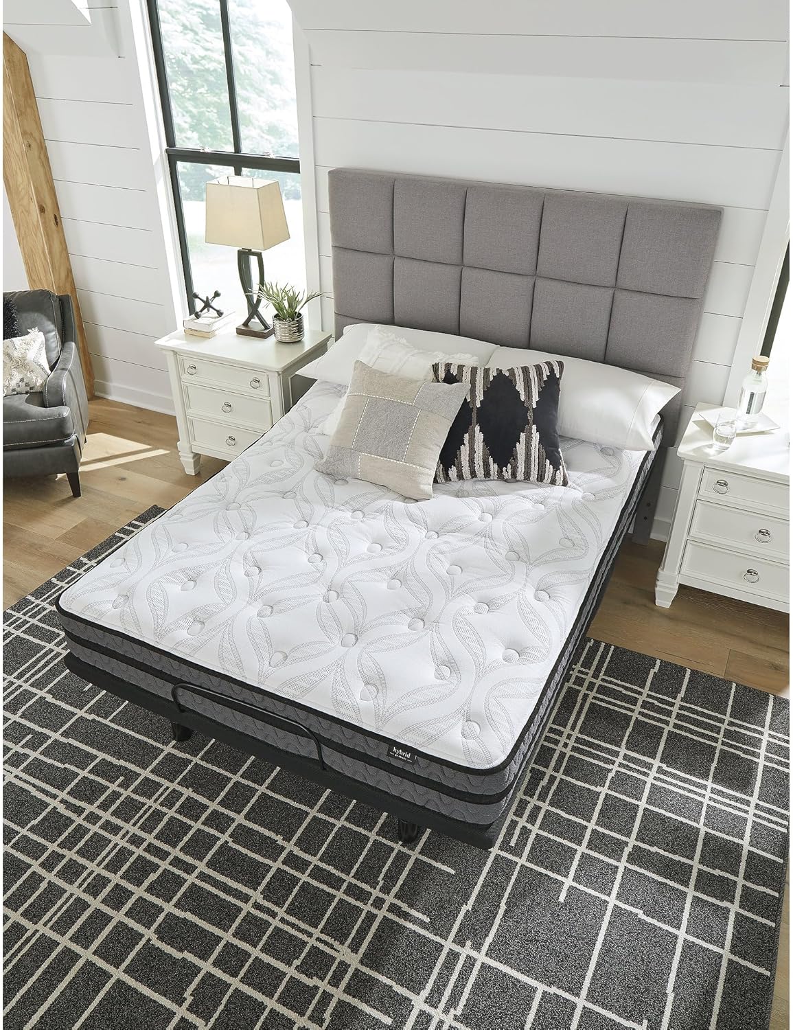 Signature Design by Ashley Queen Gel Memory Foam Mattress - 10 Inch Pocketed Hybrid for Pressure Relief & Lumbar Support