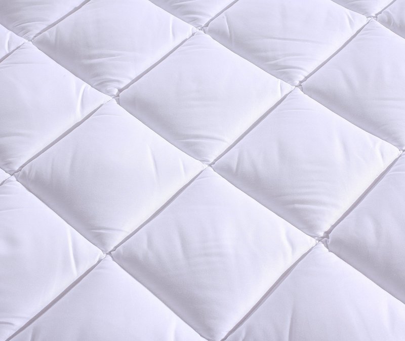 Premium Plus RV Camper Mattress Pad, Breathable, Quilted Mattress Topper, Deep Pocket, Stretch to Fit, Microfiber, Extra Plush, Compressed 15 oz Fill per sq yd, RV King 72 by 80 inch 18 inch Depth