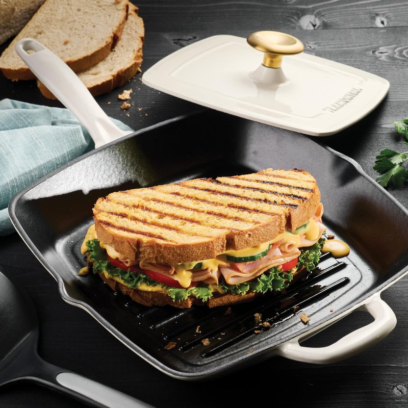 Tramontina Bestow Enameled Cast Iron Skillet with Lid, 10-inch Frying Pan, Latte with Gold Knob