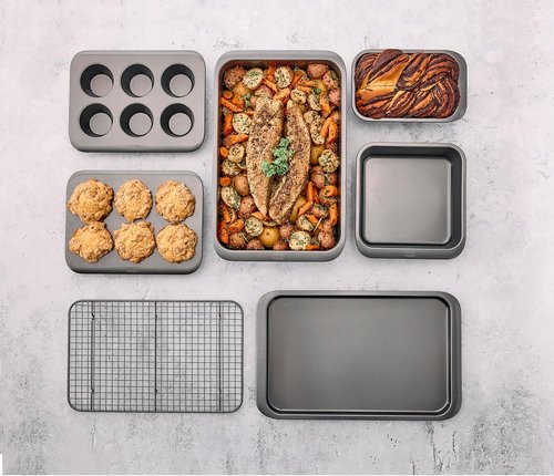 Chicago Metallic 7-Piece Nesting Bakeware Set - Nonstick Carbon Steel for Effortless Baking | Space-Saving Kitchen Essentials