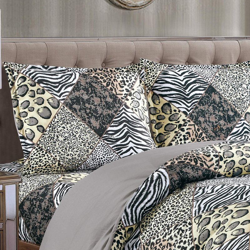 WPM 3 Piece Animal Print Comforter with Pillow Sham, Black White Gray Leopard Zebra Giraffe Jungle Forest Theme Design Queen Size Bedding- Safari (Black, Queen)