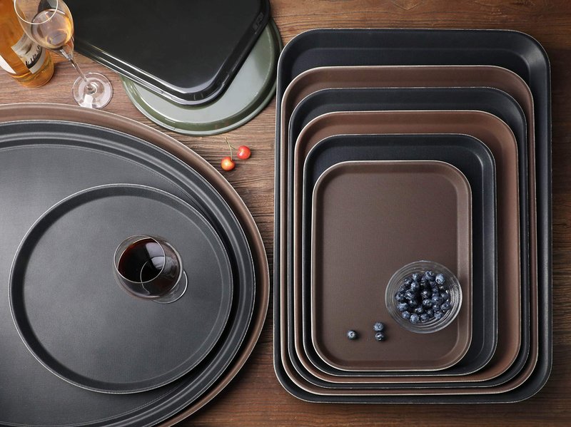 New Star Foodservice Non-Slip Tray, Plastic, Rubber Lined, Round (Brown, 16-Inch)