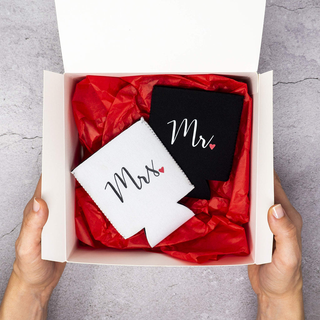 Prazoli Wedding Can Coolers Mr and Mrs Gifts - Just Married Decorations, Wedding Day & Honeymoon Essentials, Presents For Newlywed Gifts for Couples, Wedding Gifts for Bride to Be and Groom