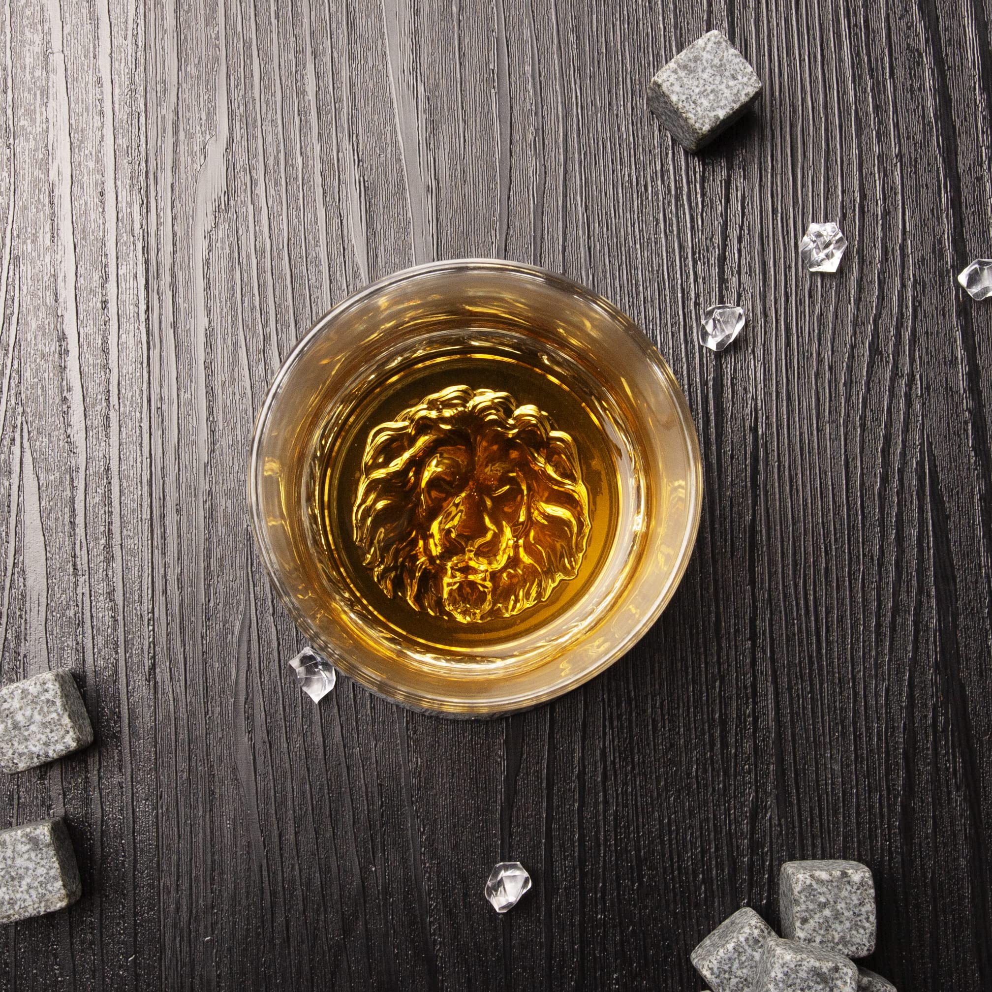 QUEEN&STONE LEAD FREE Old Fashioned Whiskey Glasses with Lion Pattern On the Thick Weighted Bottom 10oz Set of 4 Perfect for Scotch Bourbon Cocktails