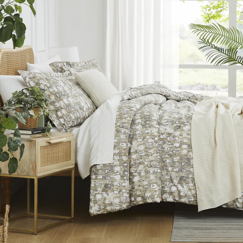 Southshore Fine Living, Inc. 5-Piece Full/Queen Size Comforter Set, Down Alternative with Acrylic Throw Blanket for Bed, 2 XL Pillow Shams, Throw Pillow Cover, Ultra-Soft Microfiber, Rhythm Taupe