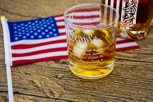 WATAKA We the People Whiskey Glasses 2PC Wine Glasses Set for Liquor Scotch Bourbon or Wine, Patriotic Whiskey Gift for Men