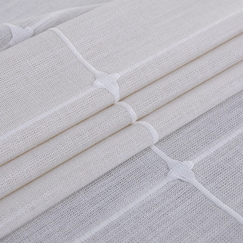 Farmhouse Checkered Embroidery Lattice Oval Tablecloth with Tassel Heavy Duty Rustic Fabric Table Cover Wrinkle Resistant Washable Kitchen Dining Party Wedding Decoration 60 x 84 Inch
