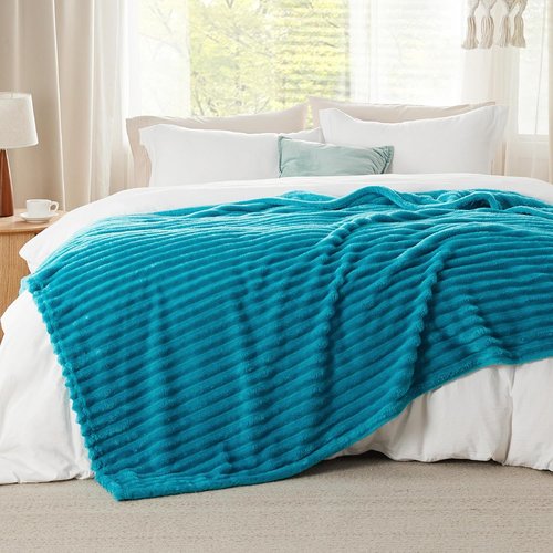 Bedsure GentleSoft Teal California King Blanket - Cozy Soft Fleece Throw, 102x96 Inches