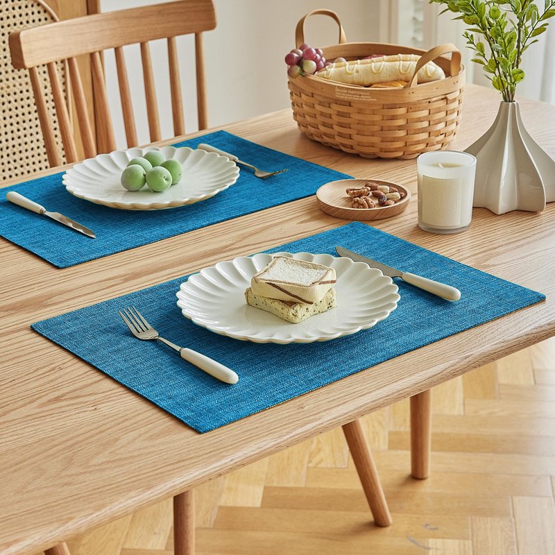 Softalker Faux Linen Placemats Set of 6-12 x 18 Inch, Heat Resistant Double Layered Durable Burlap Farmhouse Place Mats, Non-Slip Washable Rustic Table Mats for Dining, Kitchen, Party（Sky Blue