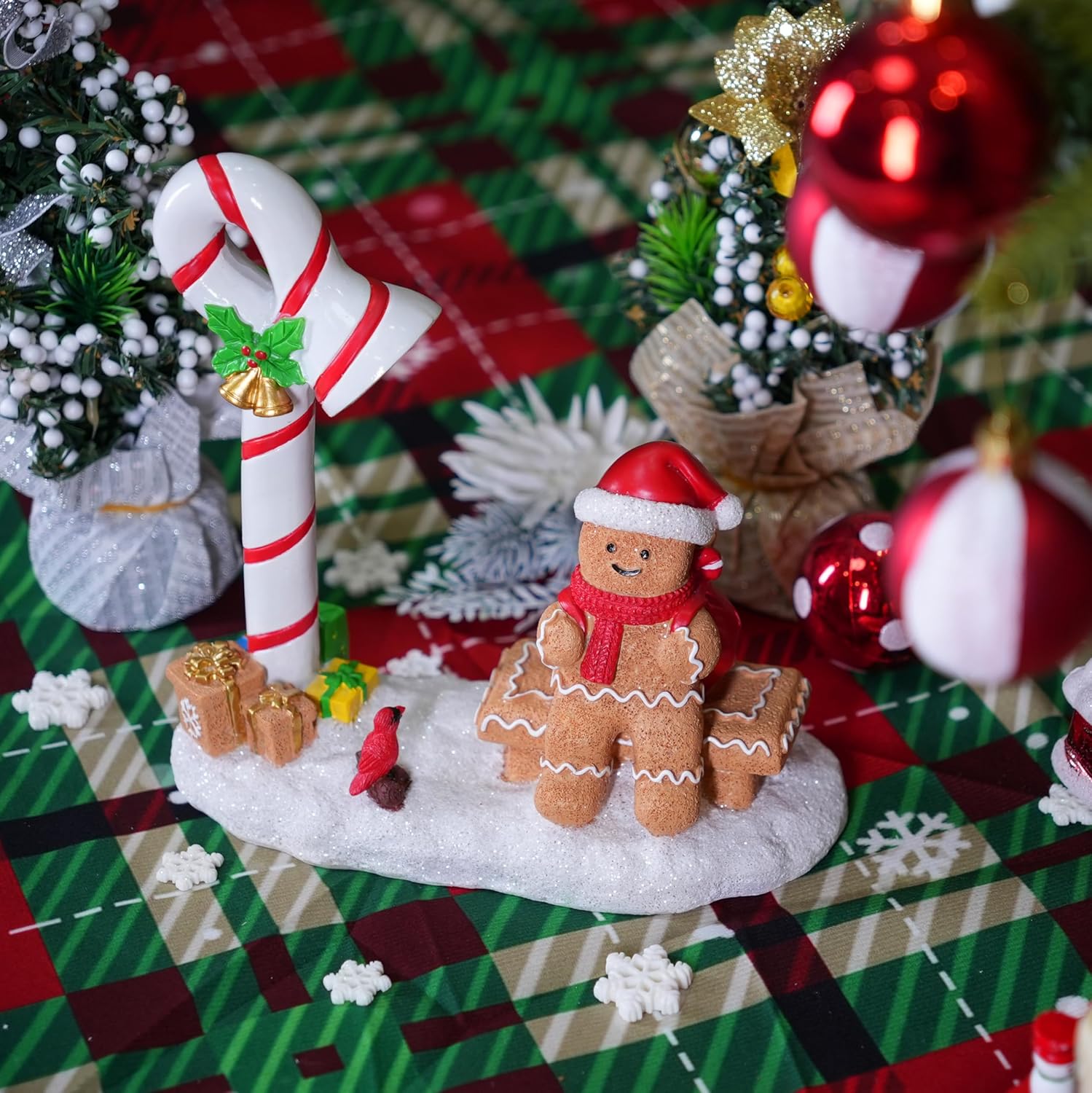 Skiennix Christmas Gingerbread Man Figurines - Cute Indoor Home Decor for Table Top & Fireplace