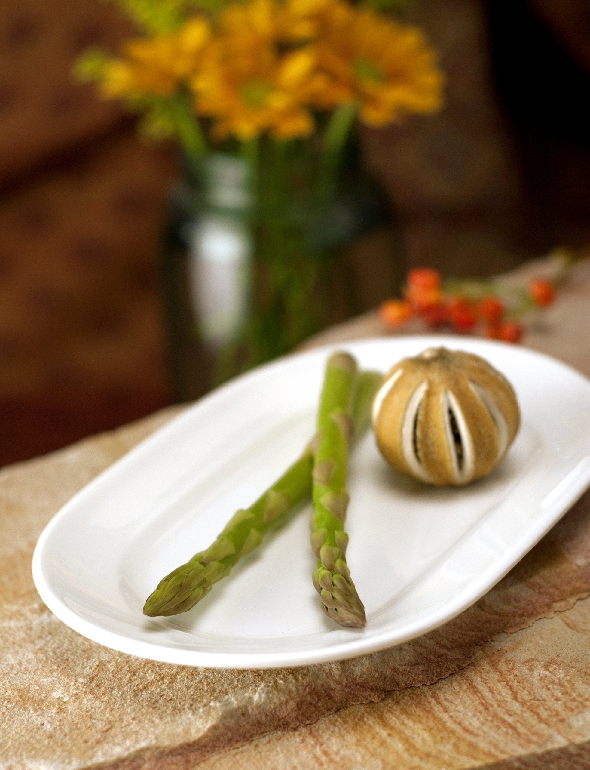 Fortessa Fortaluxe Superwhite Vitrified China Dinnerware, Cassia 12 5/8-Inch Oval Platter