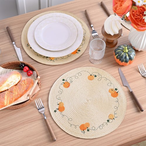 Feuille Round Fall Placemats Set of 4 PP Pumpkin Placemats for Dining Table Thanksgiving Harvest Placemats Perfect for Autumn Decorations