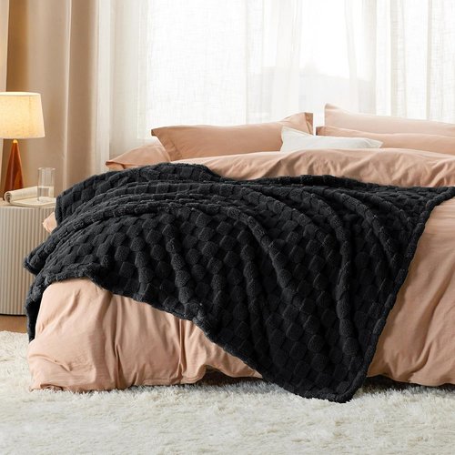 Bedsure GentleSoft Black Throw Blanket - Cozy Checkered Fleece for Kids & Home Decor | 50x60 Inches