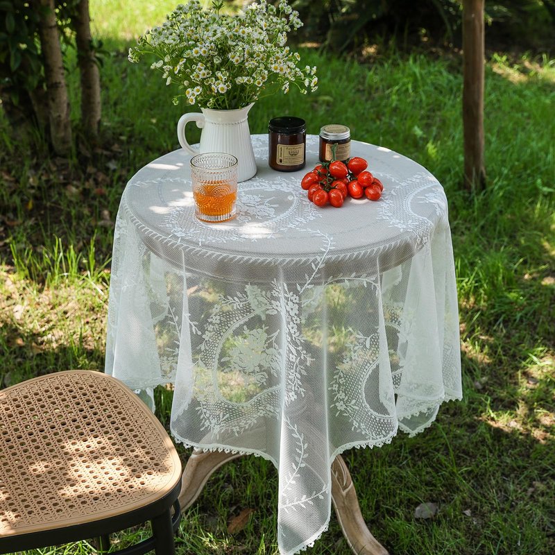 Huierxun White Lace Small Square Tablecloth 24 x 24 Inch Vintage Embroidered Table Cloth Shabby Chic Wedding Baby Shower Nightstand Table Cover for Round Coffee Tables (White, 24"x24")