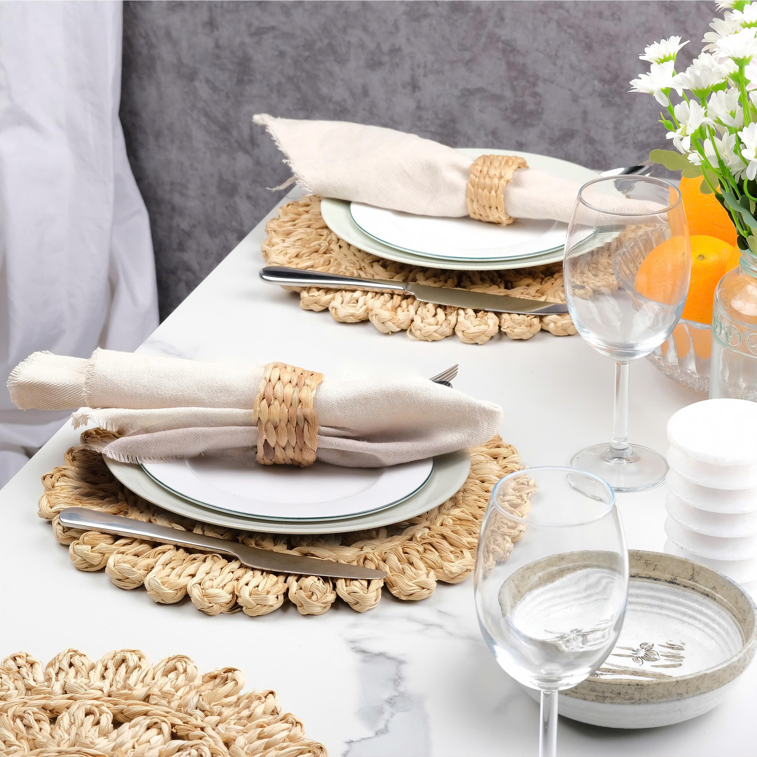 13.8" Corn Husk Woven Round Placemats Set of 8 - Wicker Boho Farmhouse Placemats - Rattan Table Mats Like Water Hyacinth for Dining Table, Wedding, Home