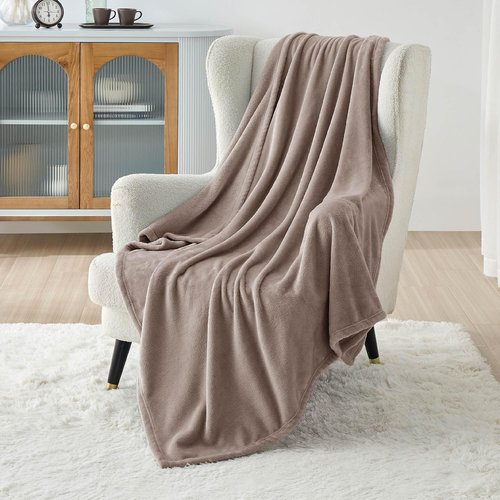 Bedsure GentleSoft Fleece Throw Blanket - Cozy Plush Mocha Brown Sofa Blanket, 50x60 Inches