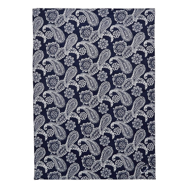 Vera Bradley Women's Collegiate Plush Xl Throw Blanket (Multiple Teams Available), Penn State University Navy/White Bandana, One Size