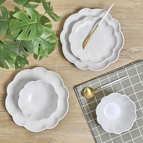 Sango Bethany 12 Pieces Scalloped White Plates & Bowls Set