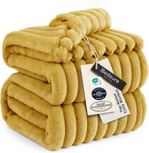 Bedsure GentleSoft Full Blanket - Cozy Yellow Fleece Throw for Couch, Perfect Gift for Women | 84x90 Inches