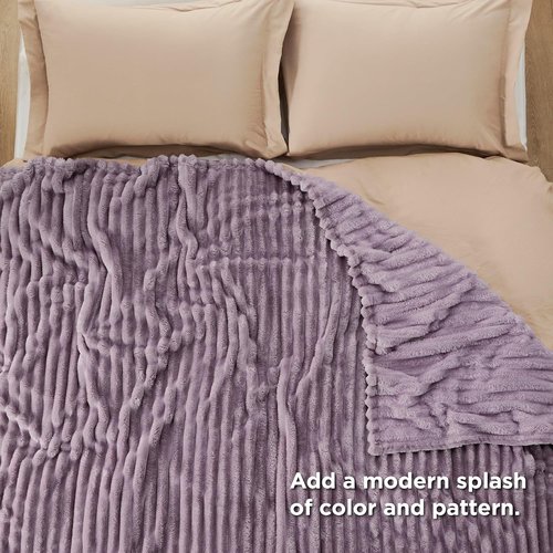 Bedsure GentleSoft Light Purple Fleece Blanket - Cozy Soft Throw for Couch, 90x90 Inches
