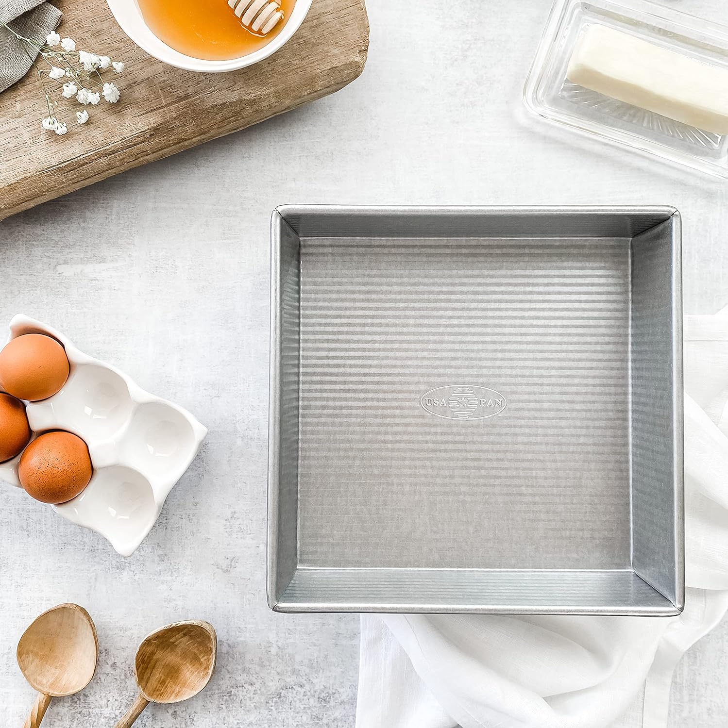 USA Pan Bakeware Nonstick 8-Inch Square Cake Pan - Durable Aluminized Steel Design