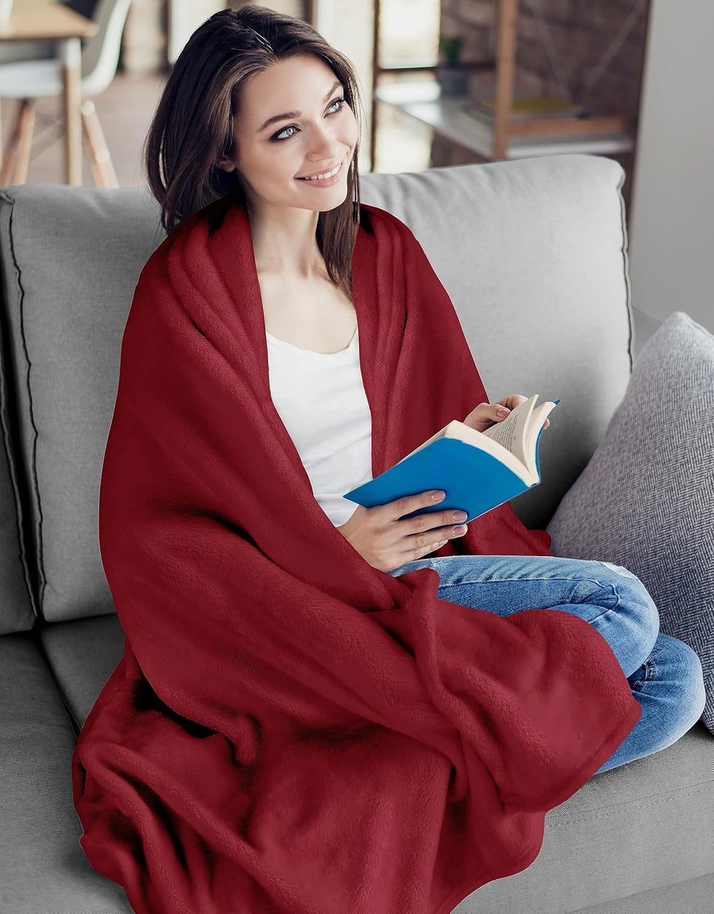 Utopia Bedding Fleece Blanket - Luxury Soft Microfiber Queen Size in Burgundy | 300GSM (90x90 Inch)