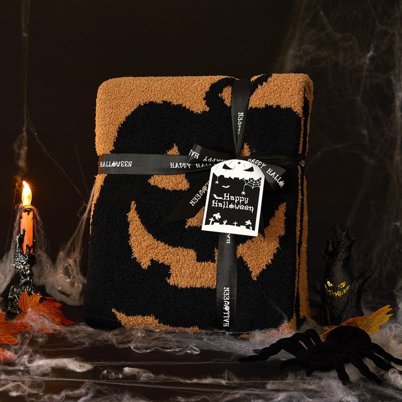 WDCOZY Halloween Throw Blanket Reversible Super Soft Knitted Blankets for Couch Bed Sofa Microfiber Warm Cozy Comfy Lightweight Fall Comfort Fluffy Fuzzy Knit Blanket Cute 50x60 Inches Pumpkin