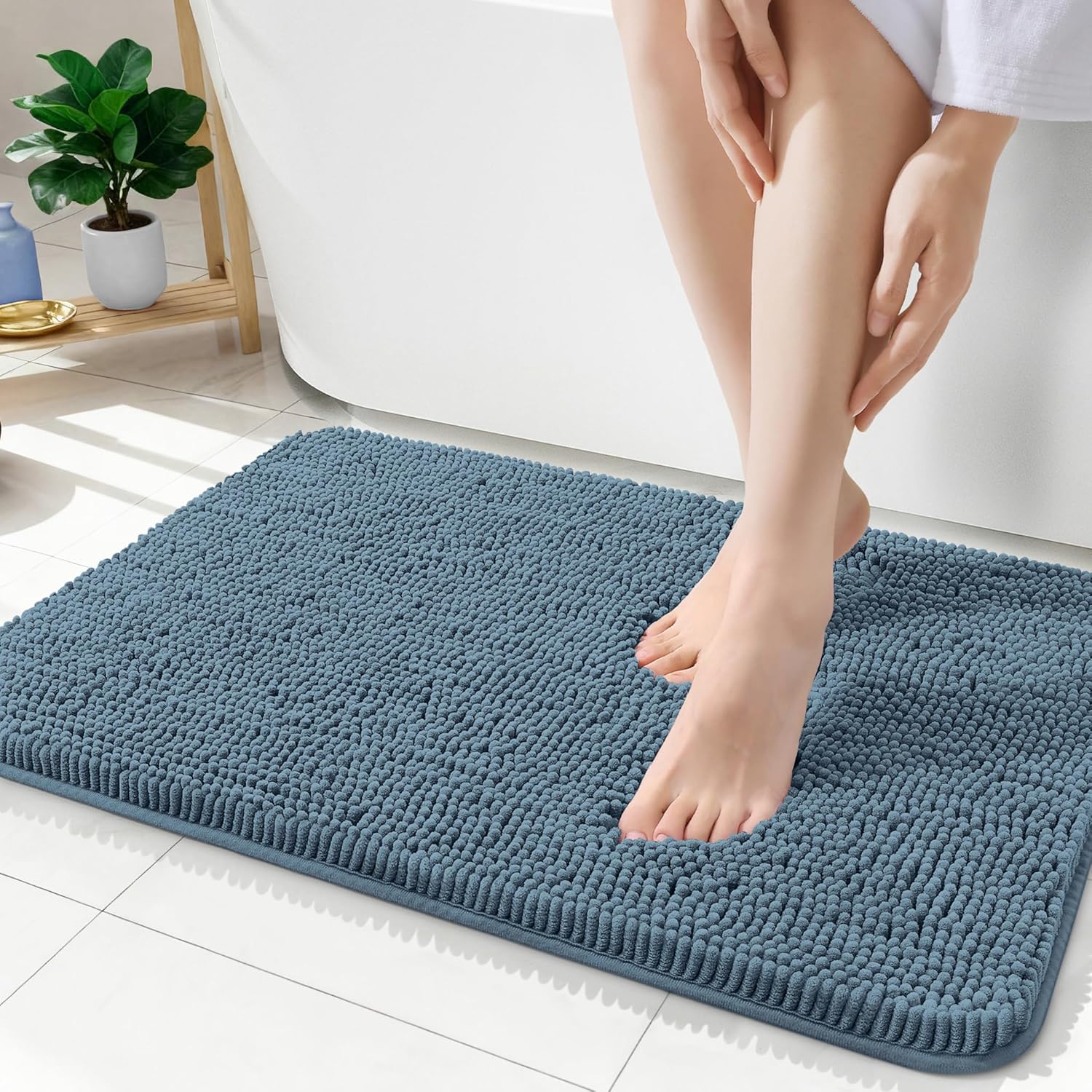OLANLY Extra Soft Chenille Bathroom Rugs - 35x24, Quick Dry, Machine Washable, Airy Blue Decor