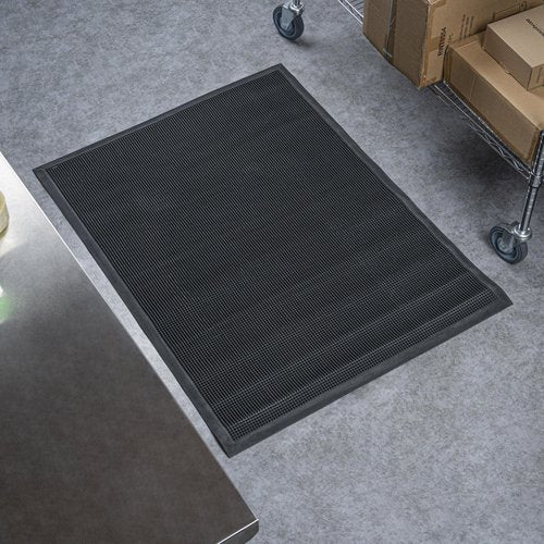Restaurantware Comfy Feet 48 x 36 Inch No-Slip Floor Mat 1 Indoor Kitchen Mat - Heavy-Duty For Homes Offices Or Restaurants Black Rubber Entry Mat Low-Profile Easy To Clean