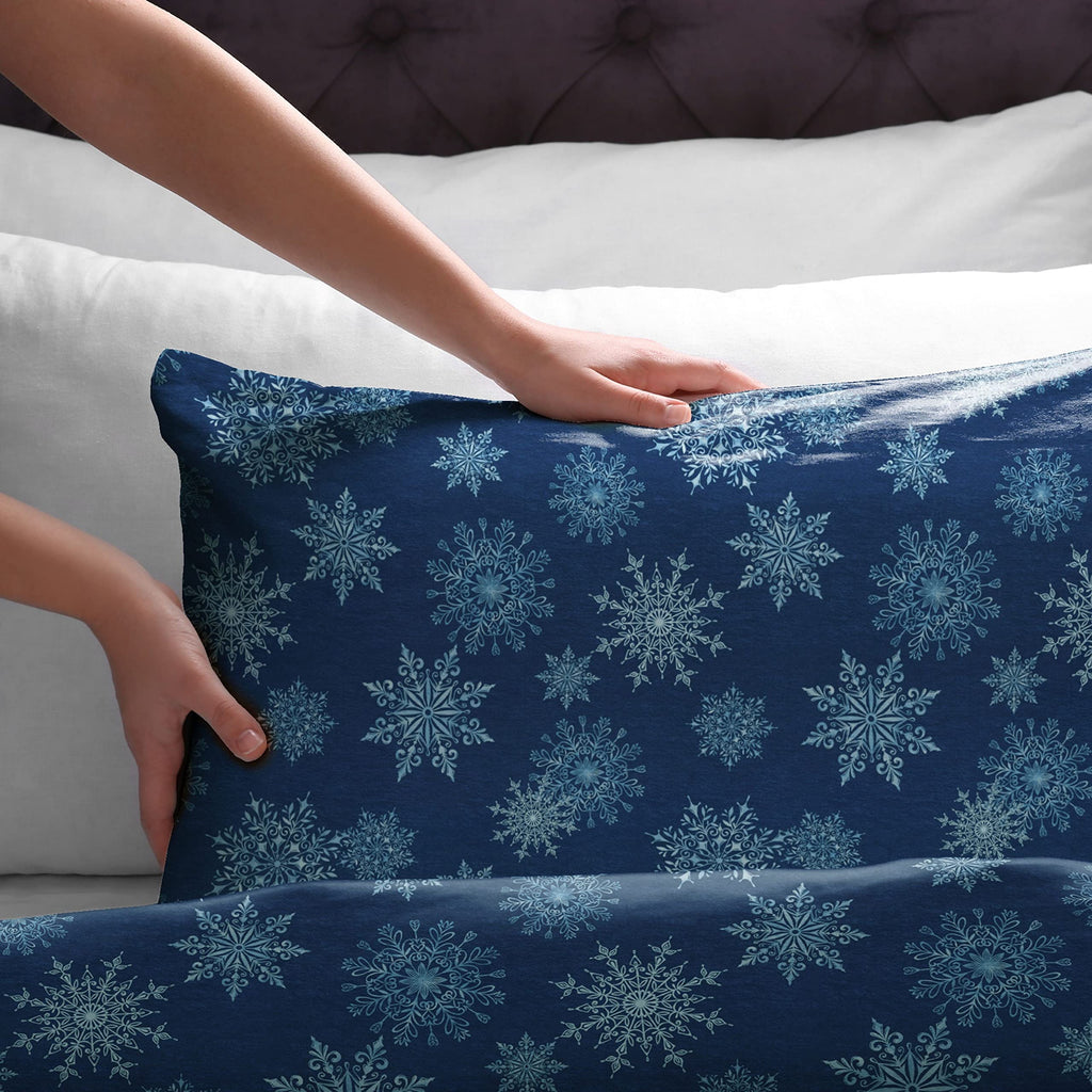 Pointehaven Flannel Deep Pocket Set with Oversized Flat Sheet, King, Snow Flakes Navy