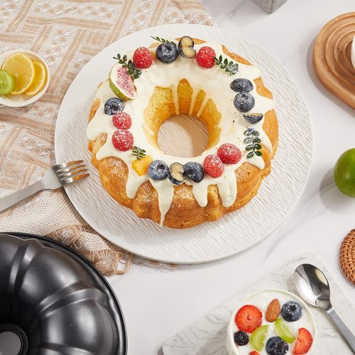 KITESSENSU 9-Inch Non-Stick Cake Pans Set - 2 Premium Fluted Baking Molds in Gray, Heavy Duty Carbon Steel