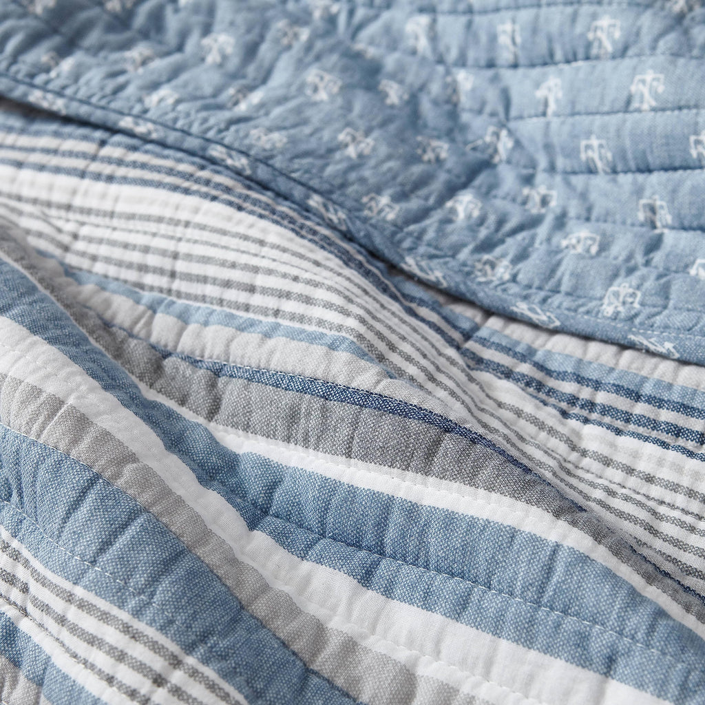 Nautica - Twin Quilt Set, Soft & Breathable Cotton Bedding with Medium Weight Feel, Reversible 2 Piece Bed Set with Matching Pillowcase (Jettison Grey)