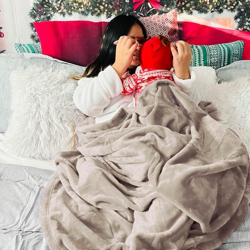 Bedsure GentleSoft Fleece Blanket - King Size Plush Cozy Microfiber in Oxford Tan, 108x90 Inches