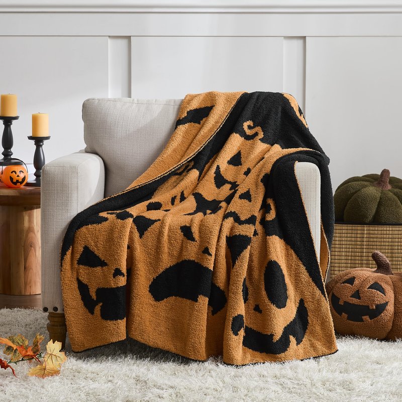WDCOZY Halloween Throw Blanket Reversible Super Soft Knitted Blankets for Couch Bed Sofa Microfiber Warm Cozy Comfy Lightweight Fall Comfort Fluffy Fuzzy Knit Blanket Cute 50x60 Inches Pumpkin