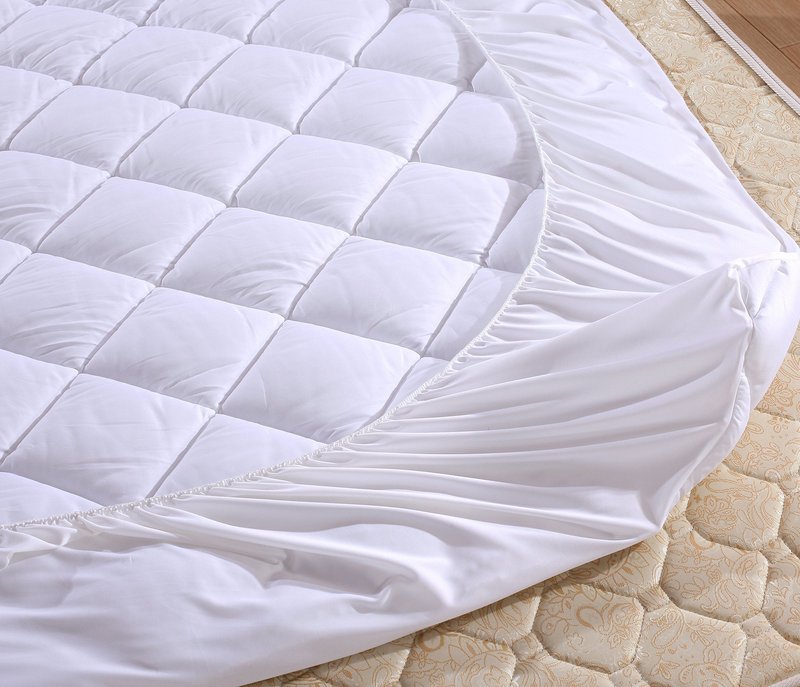 Premium Plus RV Camper Mattress Pad, Breathable, Quilted Mattress Topper, Deep Pocket, Stretch to Fit, Microfiber, Extra Plush, Compressed 15 oz Fill per sq yd, RV King 72 by 80 inch 18 inch Depth