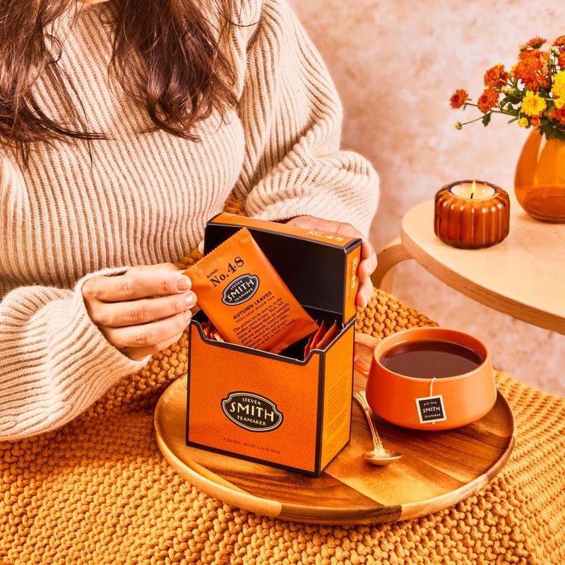 Steven Smith Teamaker Autumn Leaves No. 48, Yunnan Black Tea, Cinnamon, Ancho Chile, Ginger, Clove, Sugar-Free, Black Tea Bags, 15 Sachets, 1.48oz each