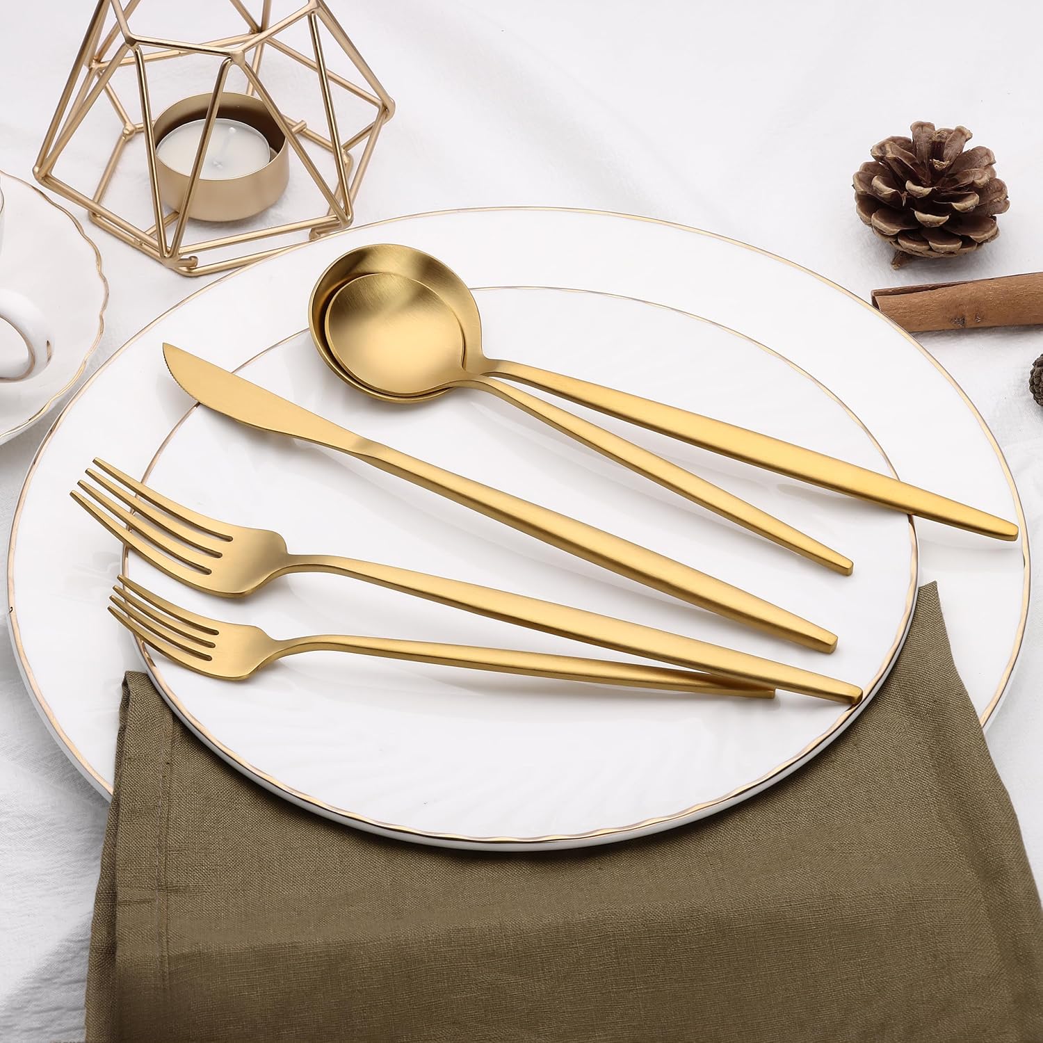 Terlulu 20-Piece Gold Silverware Set | Stainless Steel Flatware for 4 | Elegant Tableware for Home & Events