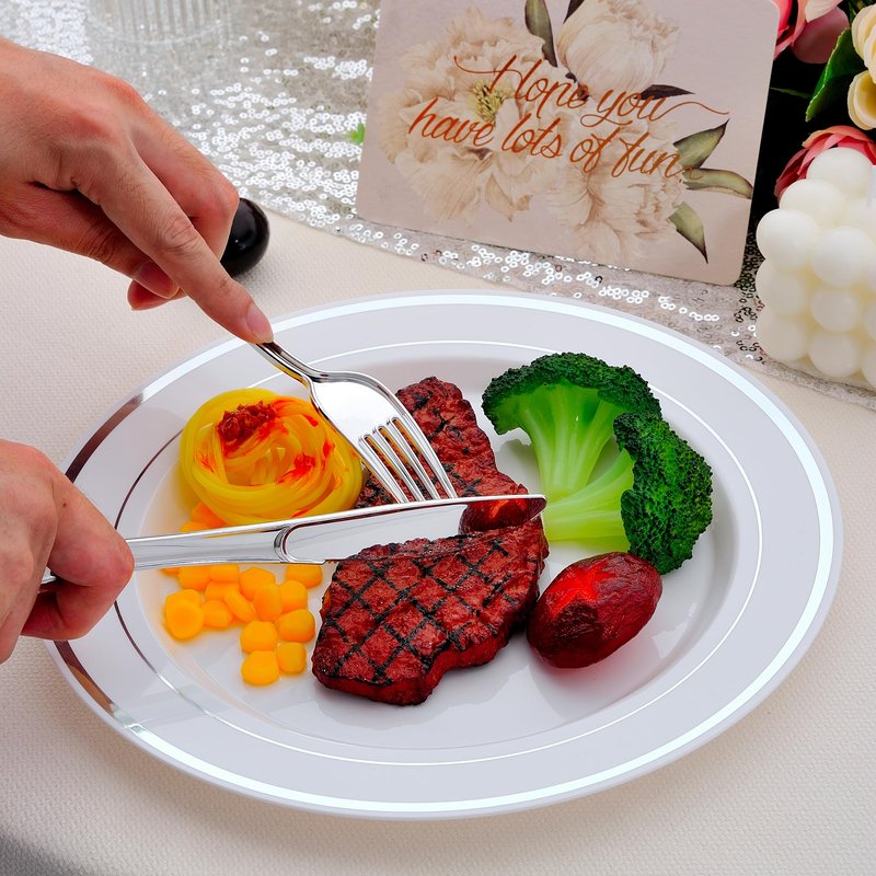 ISFANGCO 50 PCS Silver and White Plastic Plates for 50 Guests,10.25inch Silver Rimmed White Disposable Plastic Plates for Wedding,Party,Birthday,Smooth Edge & Heavy Duty Dinner Plate