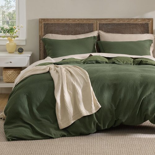 Bedsure Luxury Waffle Duvet Cover - Soft Olive Green Queen Size Bedding Set with 2 Pillow Shams (90"x90")
